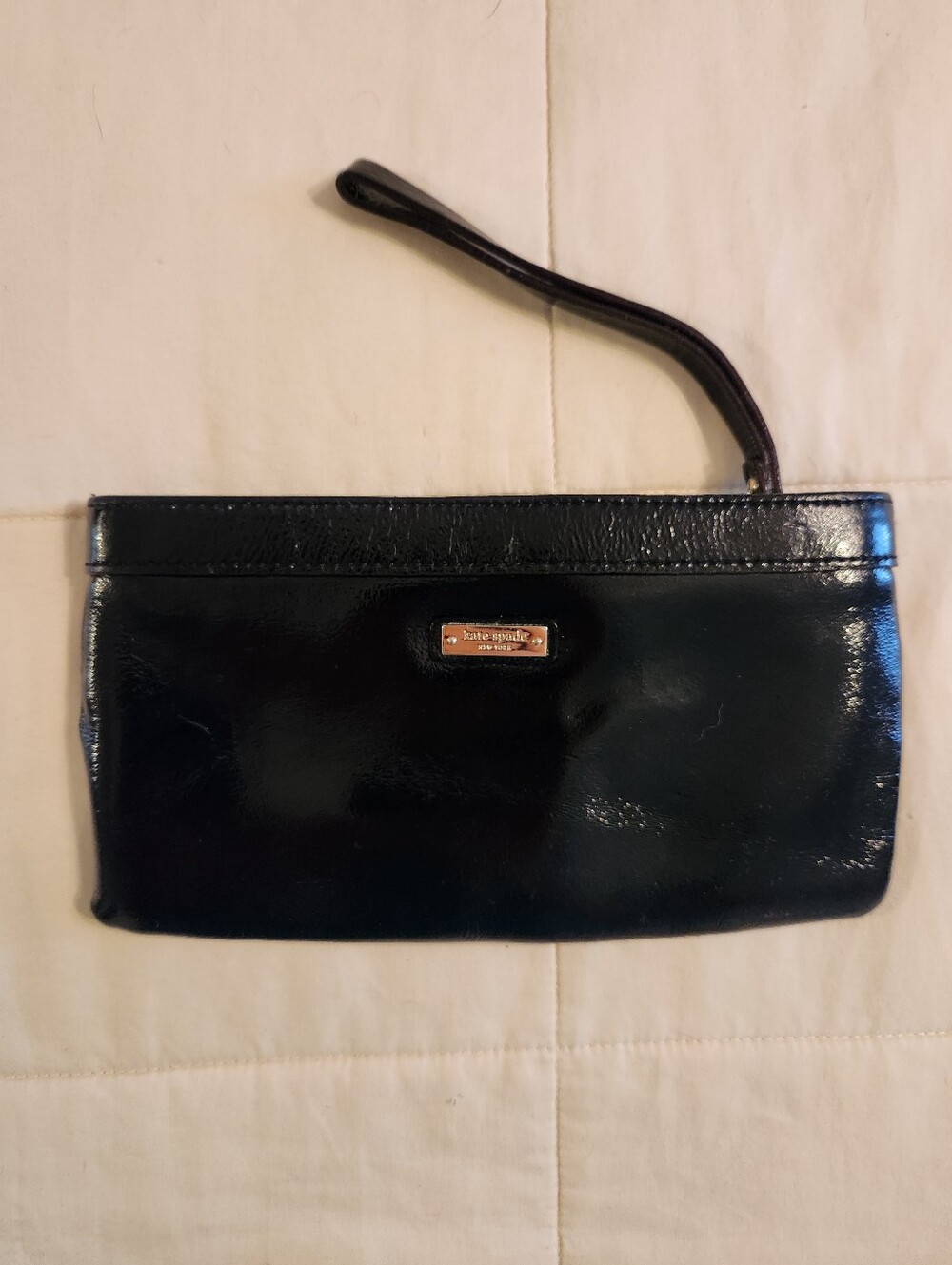 Kate Spade Black Patent Leather Wristlet GUC Polka Dot